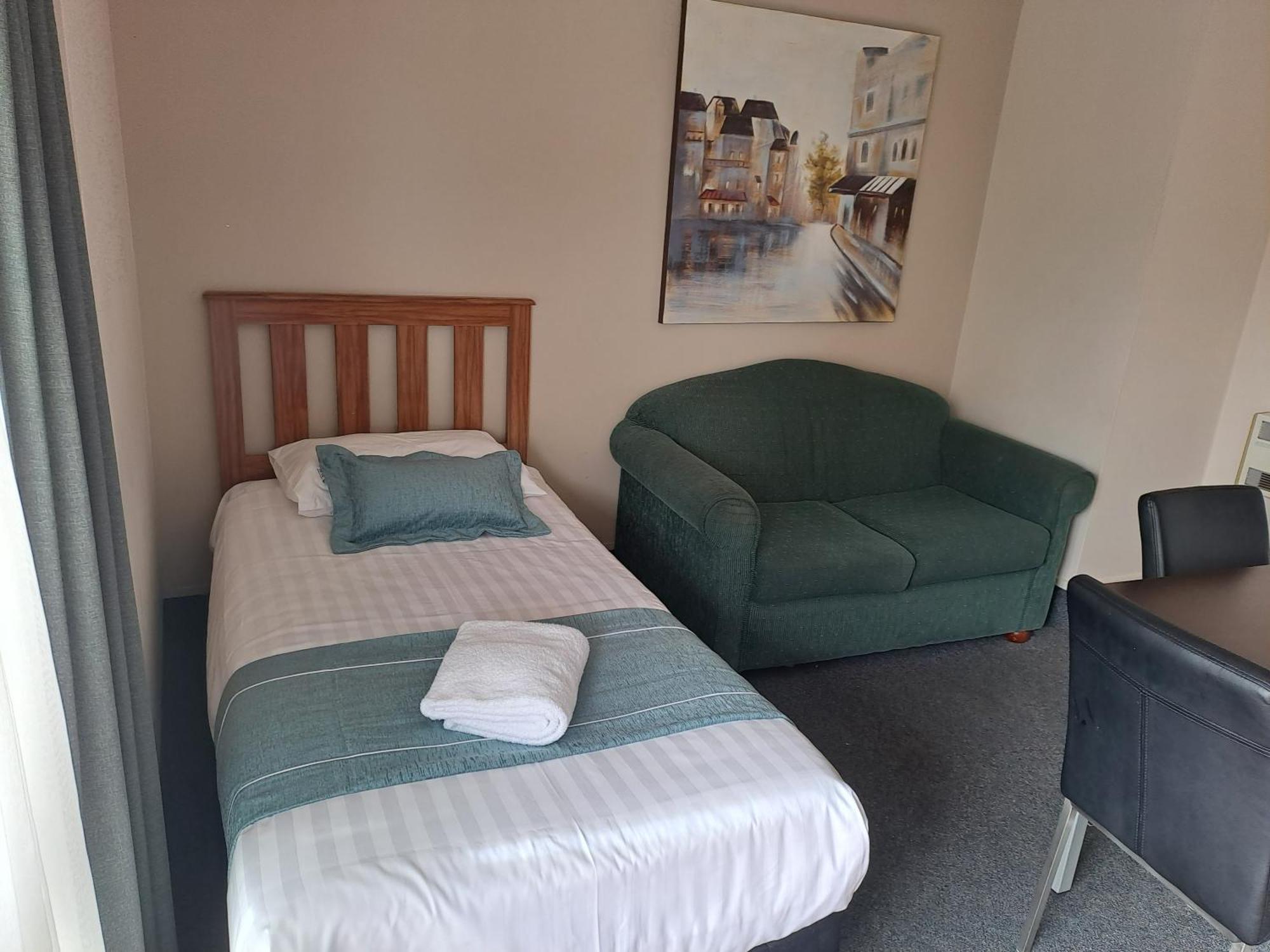 Commodore Motor Lodge Ashburton Extérieur photo